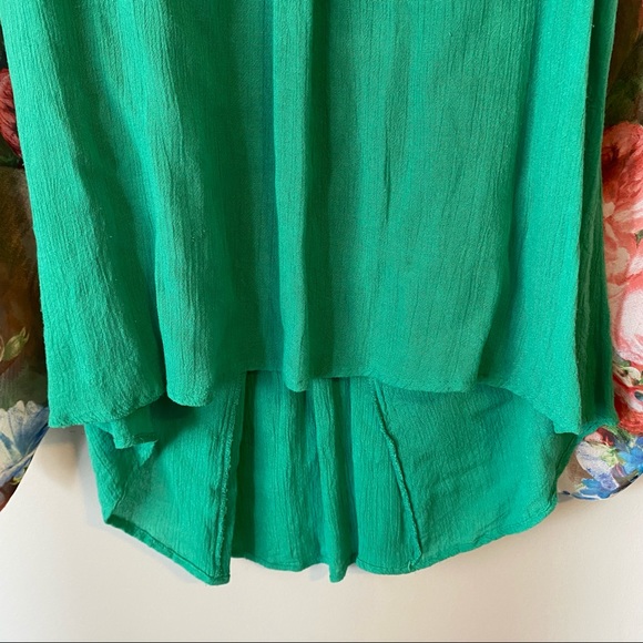 Ellemairco women’s boho bespoke flowy high low green floral crochet blouse - Med - Picture 6 of 13